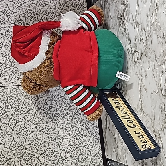 NWT Snowflake Teddy Christmas 2021 Santa Hat soft plush stuffed collector's 20" - Picture 7 of 12